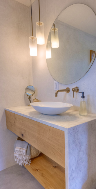 MasterBathroom-2.webp